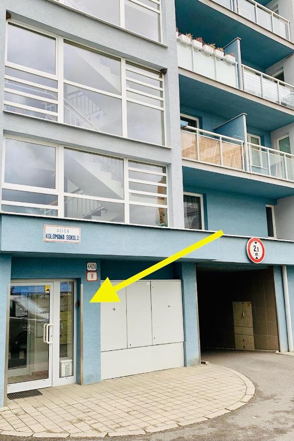 Cozy Apartment - Citycentre - Freeparking - Selfcheck-In Liptovsky Mikulas Exterior foto